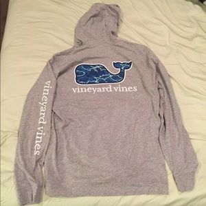 NWT Vineyard Vines Whale Hoodie Shirt (Small)